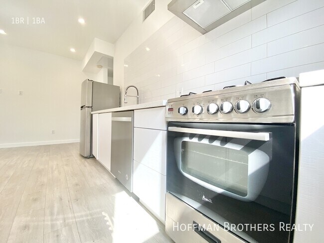 Building Photo - 2510 London St