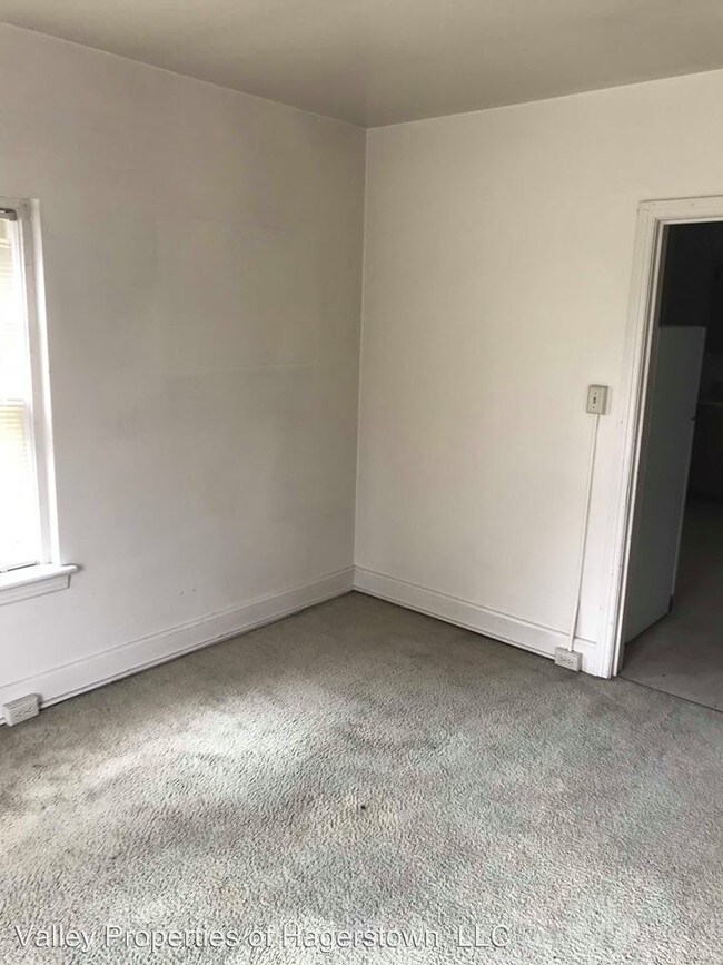 Foto del edificio - 101 W Washington St