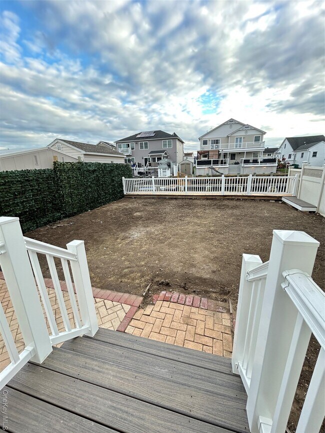 Foto del edificio - 3680 Naomi St