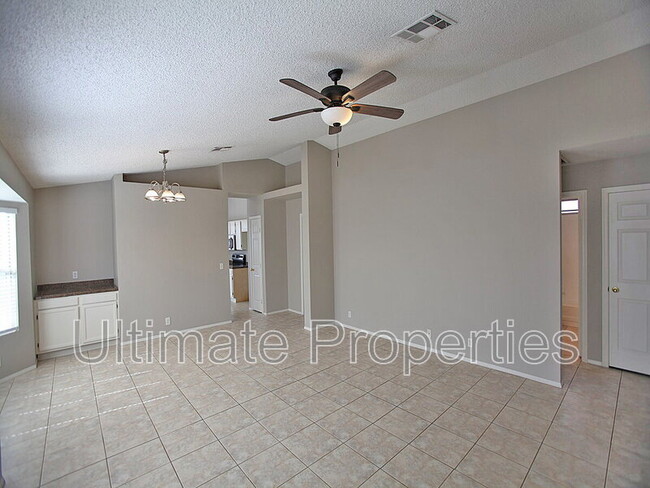 Building Photo - 3957 W Chama Dr
