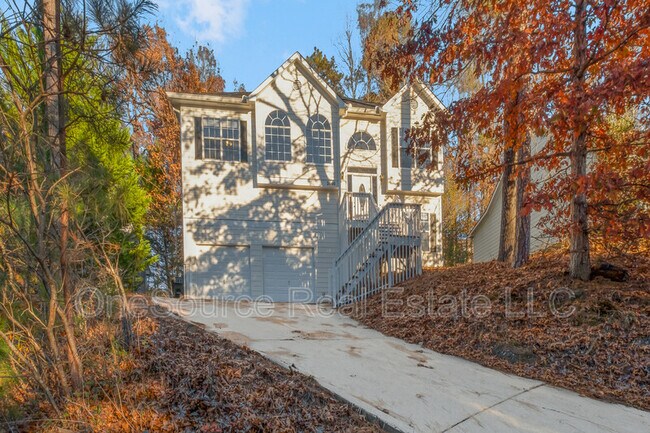 Building Photo - 2646 McGuire Dr