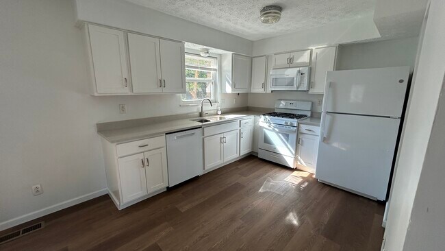 Foto del edificio - 4765 Drayton Rd