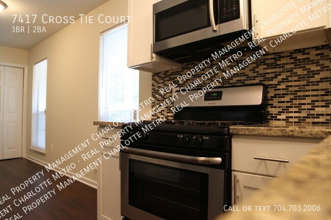 Foto del edificio - Coming Soon!