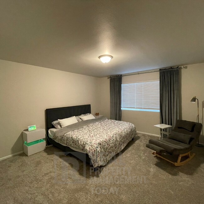 Building Photo - Stunning 4 Bedroom Home in Graham!