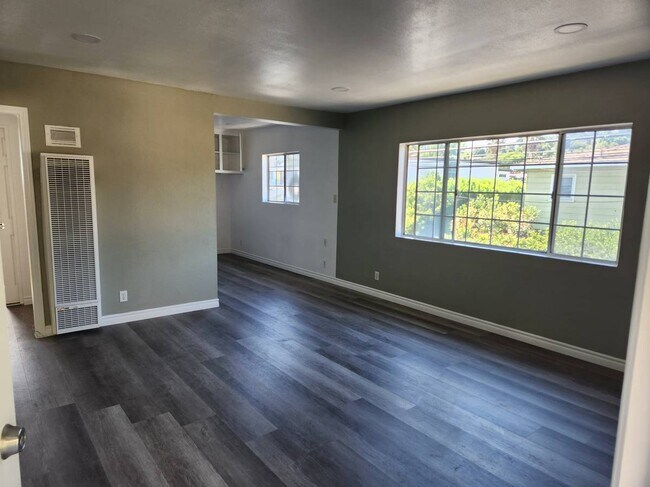 Sala de estar - 4639 Lincoln Ave