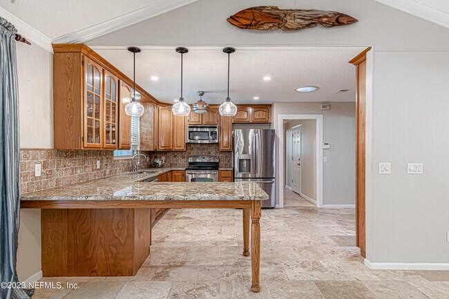 Building Photo - 11407 Sedgemoore Dr W