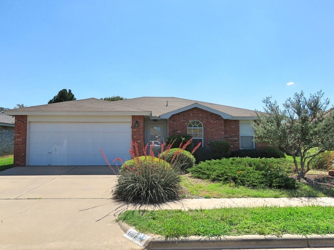 Foto principal - House Located Minutes From Park, School & ...