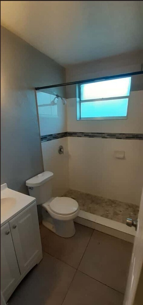 Foto del edificio - 1824 W 14th St