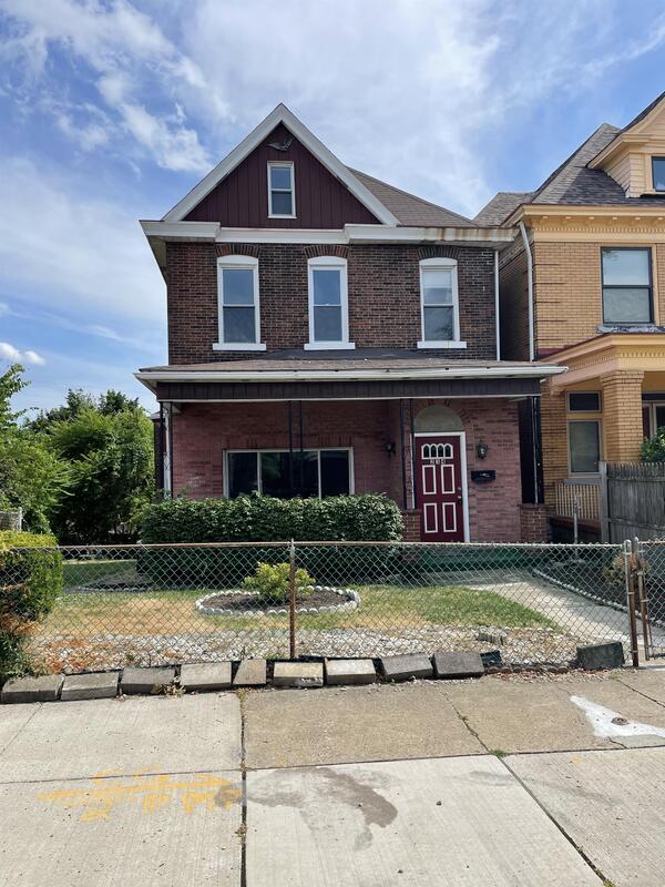 Photo - 234 Orchard Pl House