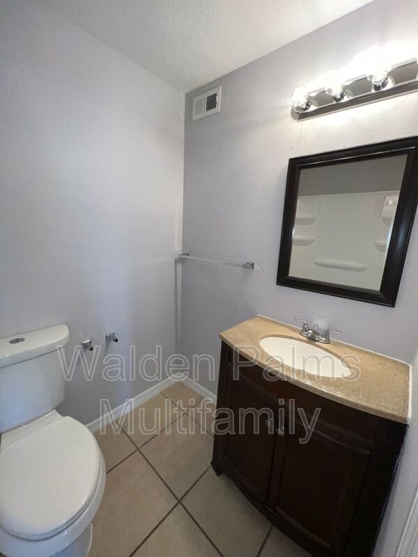 Building Photo - 4760 Walden Cir