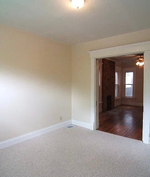 Foto del edificio - 1358 Neil Ave