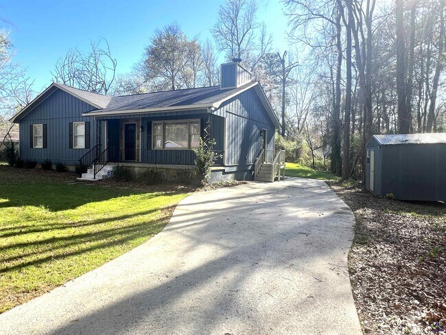 Foto del edificio - 221 Jefferson Cir