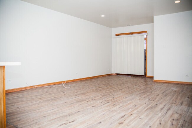 Foto del edificio - 306 N Hamlin Ave