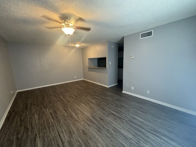 Building Photo - Edinburg Place Apartments