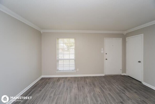 Building Photo - 4197 FOREST VIEW DR, Memphis, TN 38118