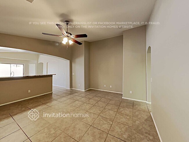 Foto del edificio - 32634 N Cherry Creek Rd