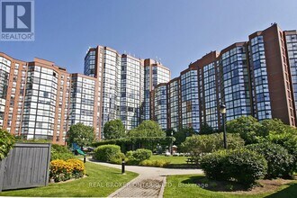 Building Photo - 705 King St W