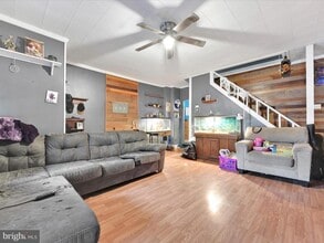 Building Photo - 211 Lincoln Ave