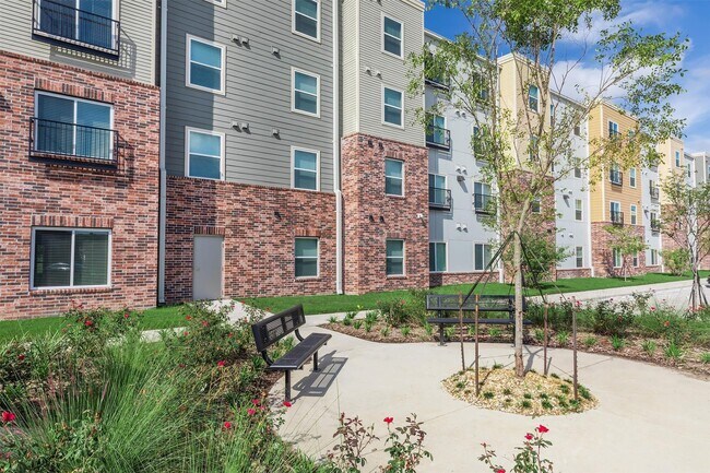 Foto del edificio - 11777 Nicholson Dr