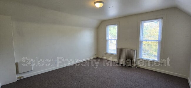 Building Photo - 1235 Stophlet St