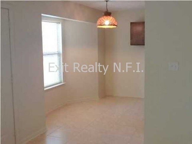 Foto del edificio - 6188 Wooded Way
