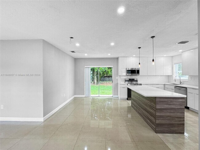 Building Photo - 3354 NW 181st St