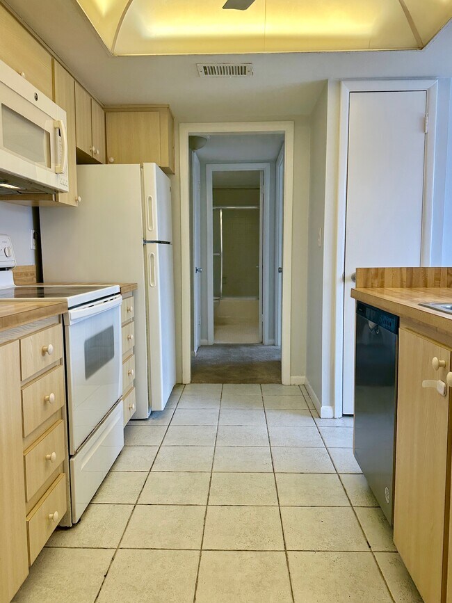 Foto del edificio - 2617 Cove Cay Dr
