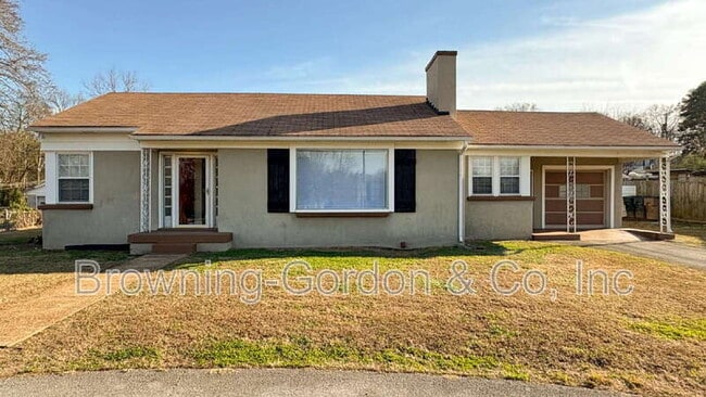 Photo - 328 E Thompson Ln House