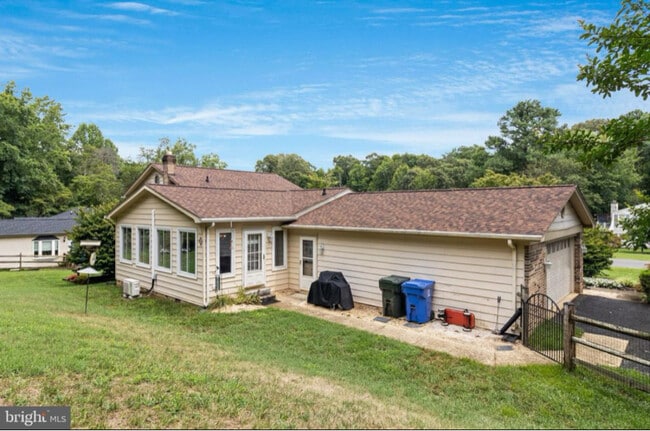 Foto del edificio - 509 Dogwood Ct