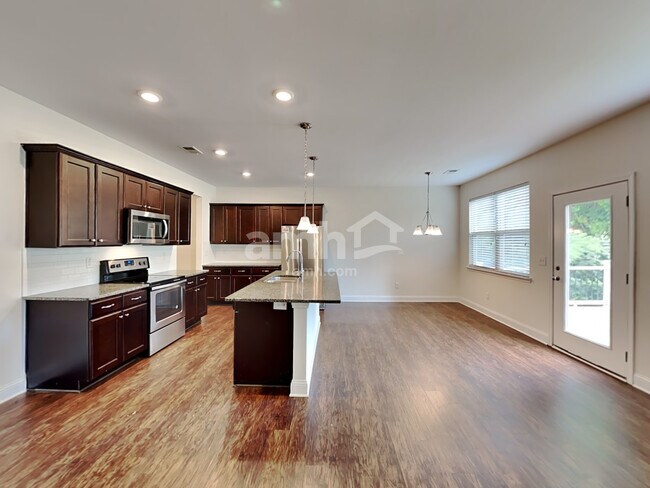 Building Photo - 227 McBee Place