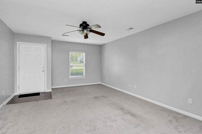 Building Photo - 141 Wigmore Ln