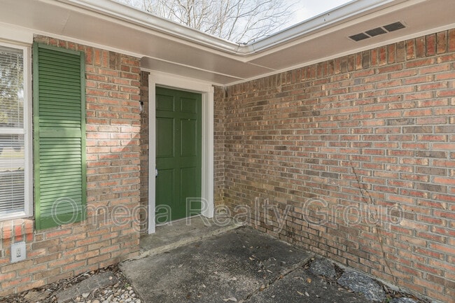 Building Photo - 3421 Fieldcrest Dr