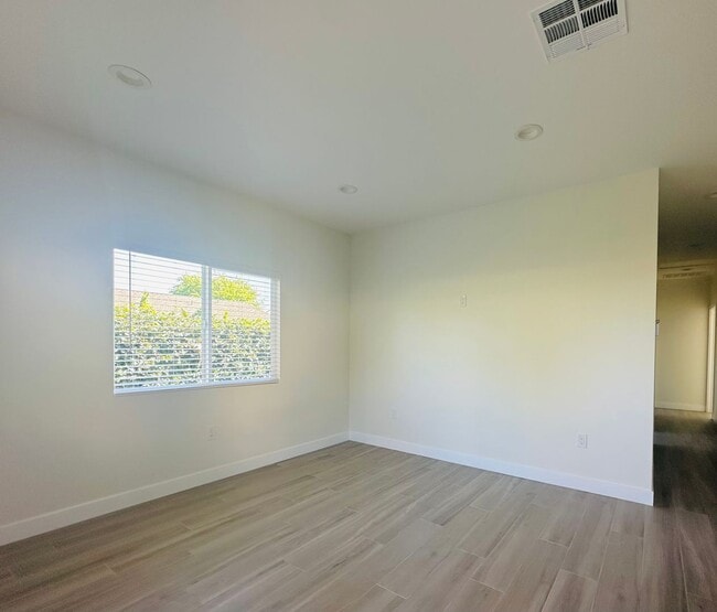 Photo - 17122 Santa Lucia St Apartment