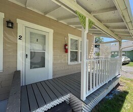 Building Photo - 630 Frisco St