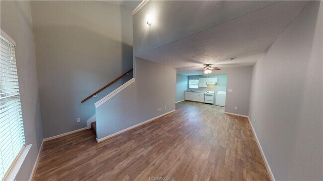 Building Photo - 409 Tauber St