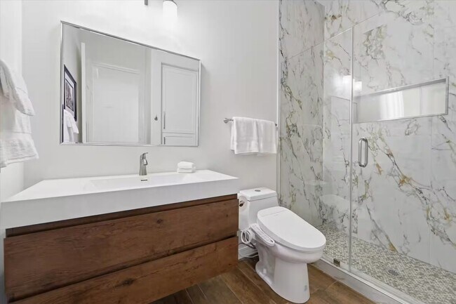 Building Photo - 6460 E Trailridge Cir
