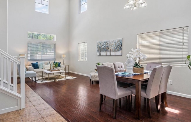 Building Photo - 3957 Chateau Ln