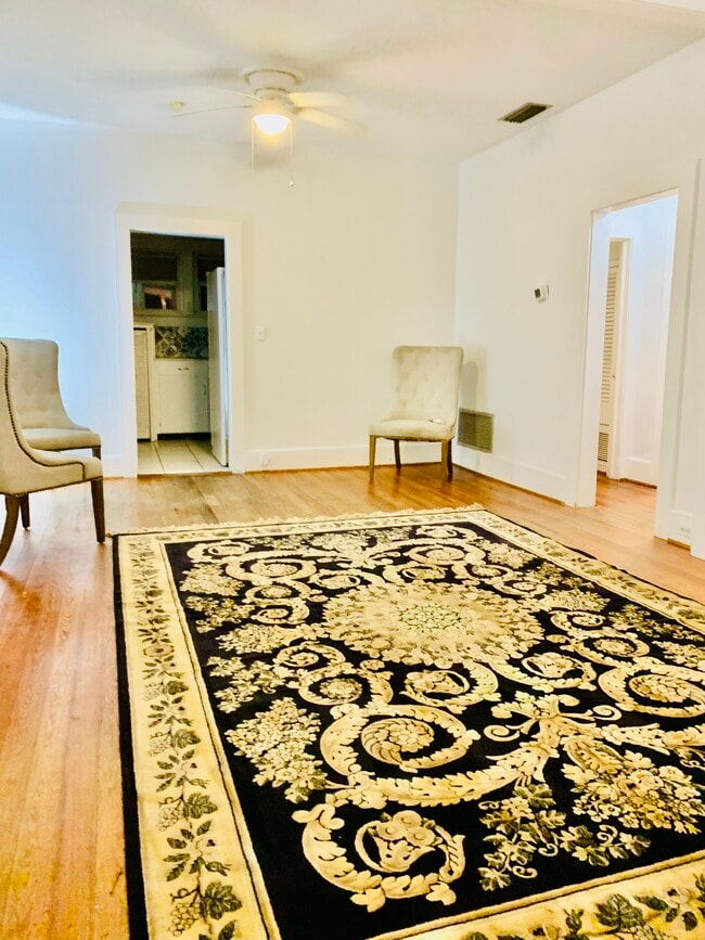 Foto del edificio - 1108 22nd St W