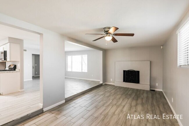 Foto del edificio - 6632 E Mary Dr