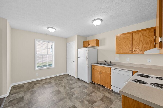 Building Photo - 105 Solid Rock Ct