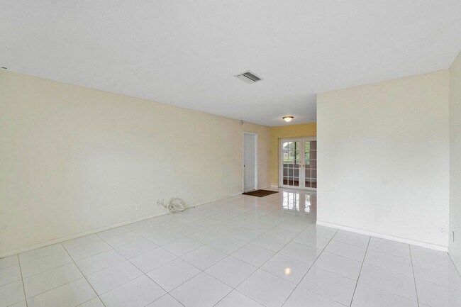 Foto del edificio - 8095 W St John Ave