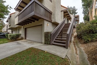 Building Photo - 5235 Reservoir Dr