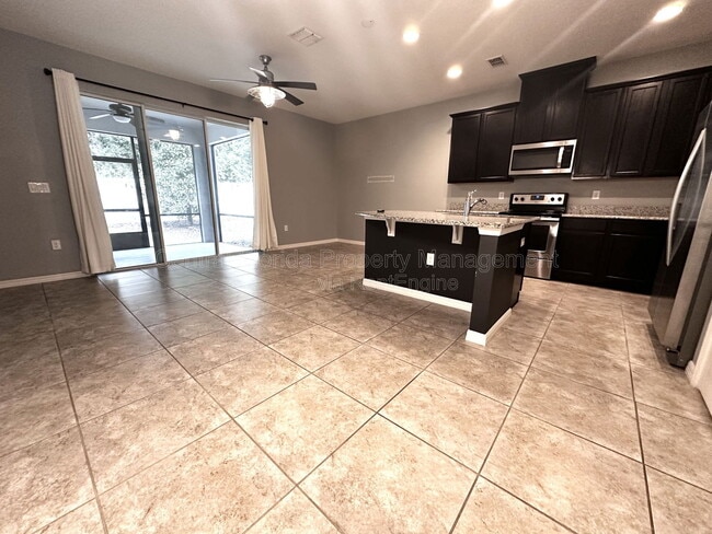 Foto del edificio - 1453 River Rock Ct