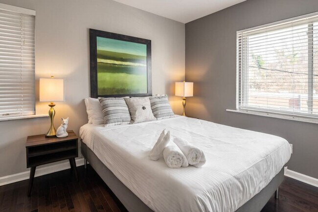 Building Photo - 2201 Reading Rd