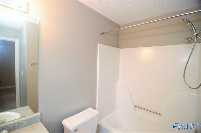 Foto del edificio - 3913 Talwell Dr SW