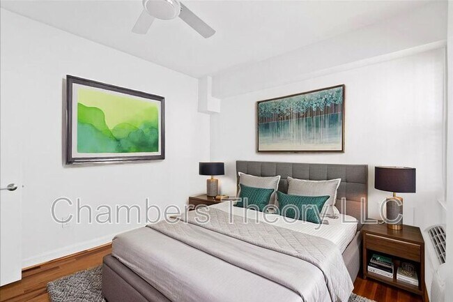 Foto del edificio - 1725 New Hampshire Ave NW