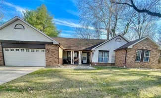 Building Photo - 1057 Edgewood Dr