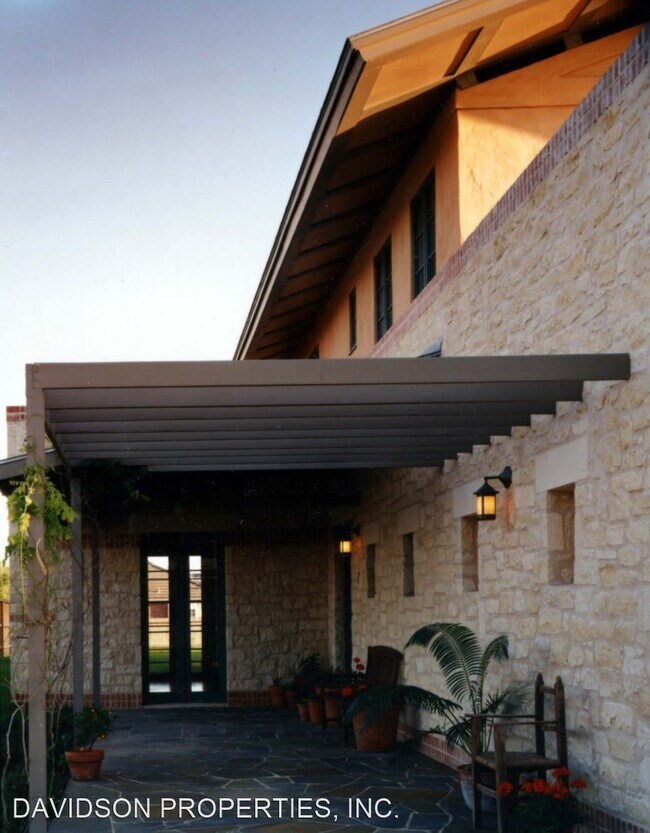 Foto del edificio - 4 br, 3.5 bath House - 2 Laurel Pl
