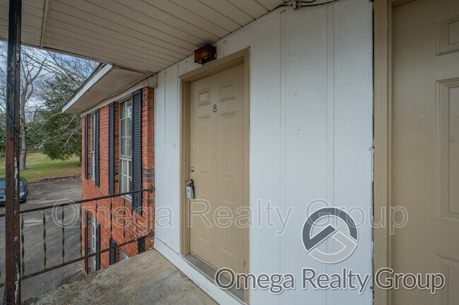 Building Photo - 1507 7th Ave