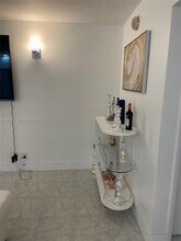 Building Photo - 541 Blue Heron Dr